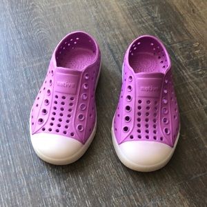 Native water friendly slip-ons